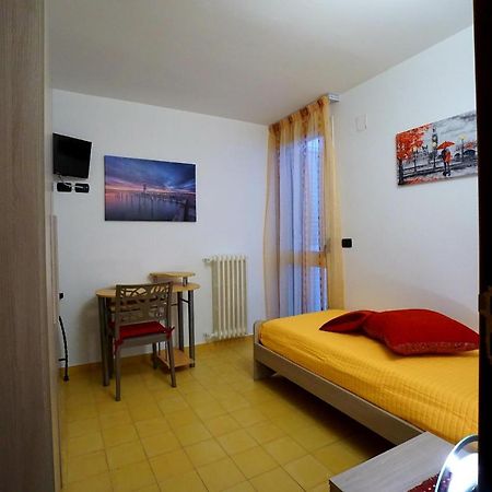 Arete Apartments Lecce Bagian luar foto