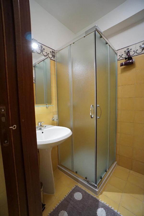 Arete Apartments Lecce Bagian luar foto