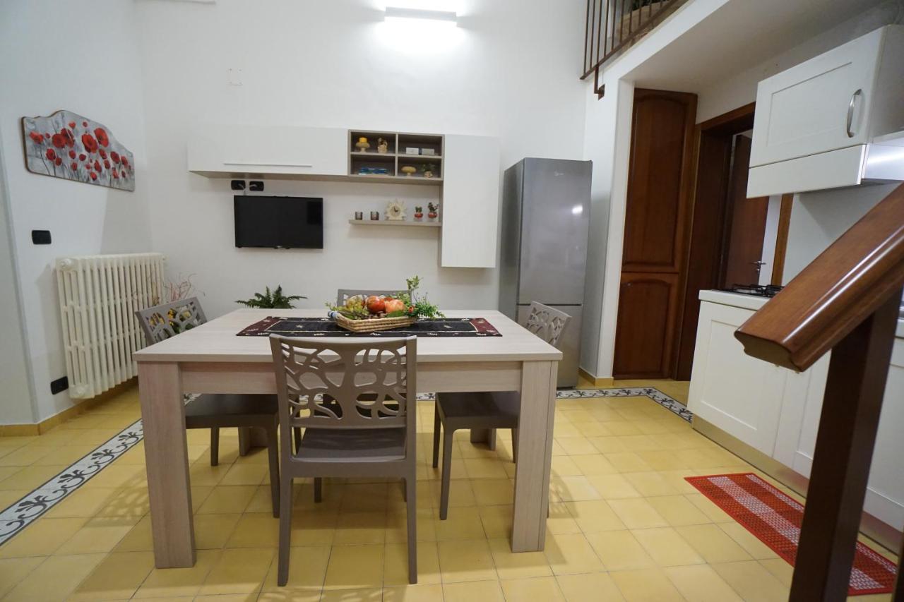 Arete Apartments Lecce Bagian luar foto
