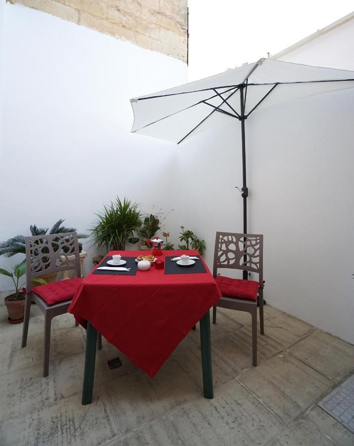 Arete Apartments Lecce Bagian luar foto
